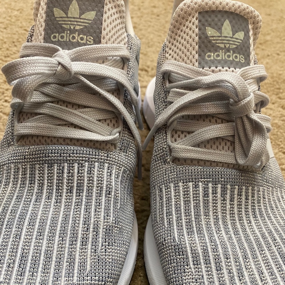 Adidas swift run